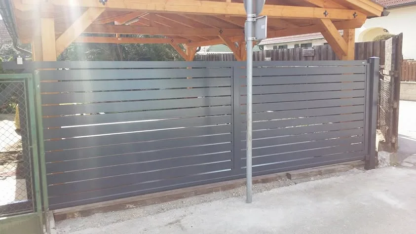 Aluminiumtor und Zaunanlage von Prgic